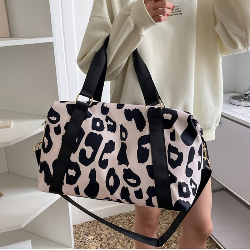 Women Travel Duffel Bag Cow Sports Pattern Handbag